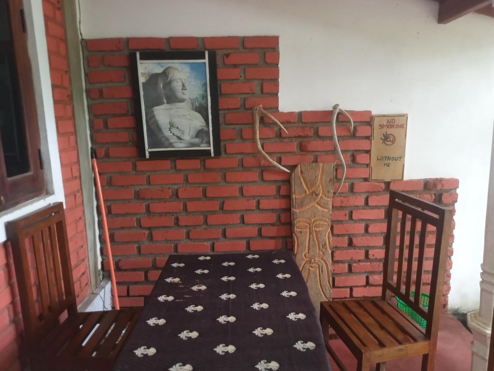 Angry Birds Homestay Habarana Rum bild